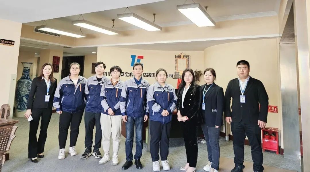 华体会手机网页版集团总部为秦皇岛分公司赋能，精诚协作，助力发展！